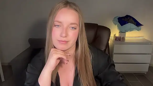EvaMaddison webcam