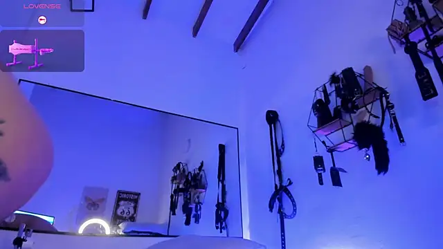 anachernova - AnaChernova's free webcam - UK Sex Cams