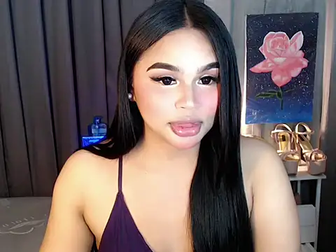 Urasian_Fucker live cam on StripChat