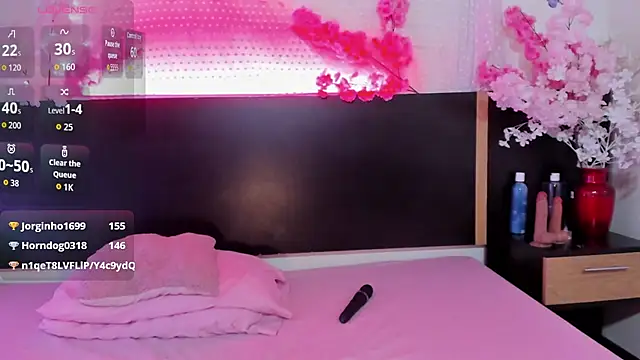 emma_ayala live cam on StripChat