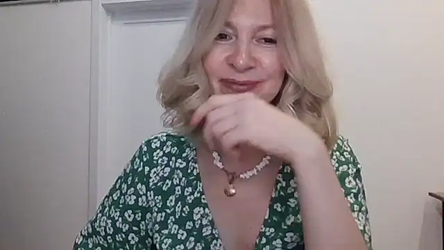 Vireliabo live cam on StripChat