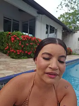 Pretty_Julieta webcam