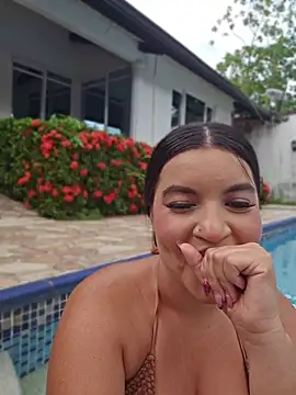 Pretty_Julieta webcam