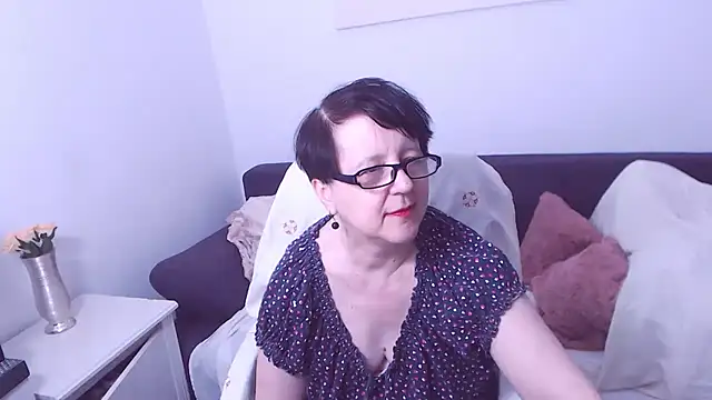 ChristaRose live cam on StripChat