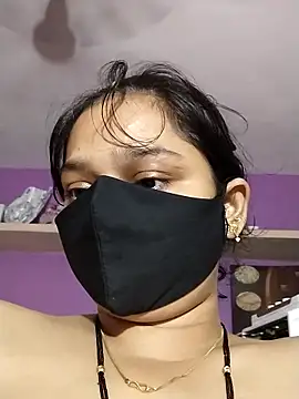 Priyanka_30 live cam on StripChat