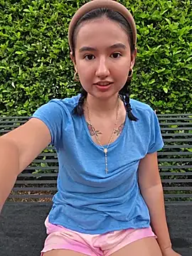 Pinkie_Princes live cam on StripChat