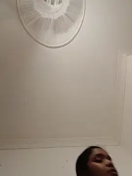 Indianqueen03 webcam
