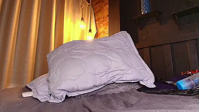 nikkystorm1_ webcam