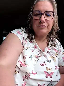 Canadian_BBW webcam