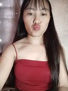 Cherry-squirtt live cam on StripChat