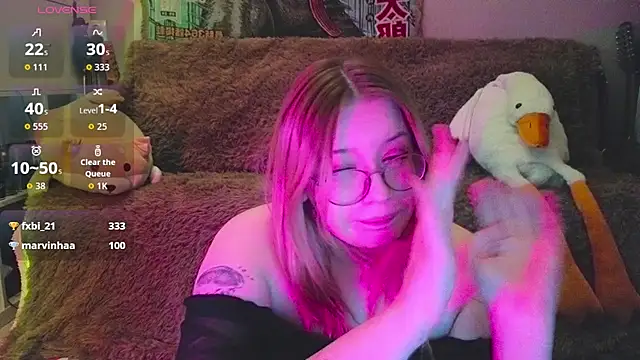 LeahBay webcam