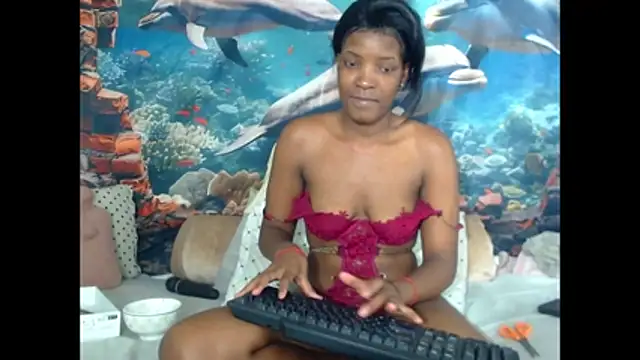 AfricanBarbiee69 live cam on StripChat
