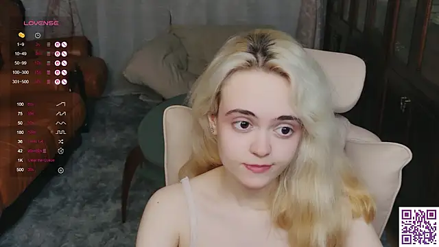 oxcy_secret - Oxcy_Secret's free webcam - UK Sex Cams