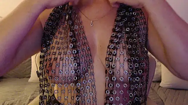 YourfantasyGiuly webcam