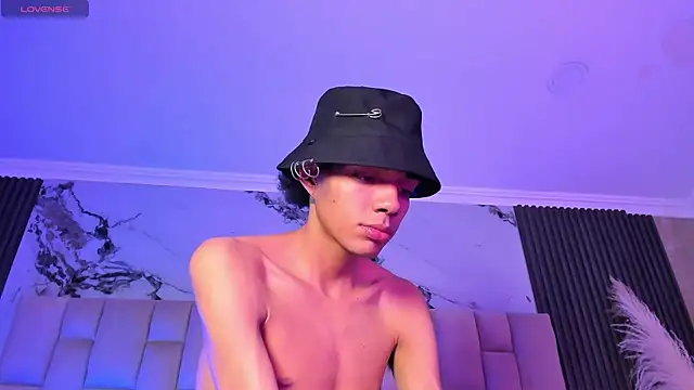 candyandmarilyn live sex cam