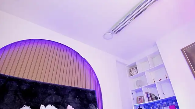 Karlagonzales_ live cam on StripChat