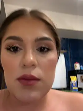 Layla- webcam