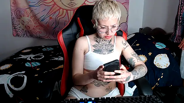 ArrangedFoot webcam