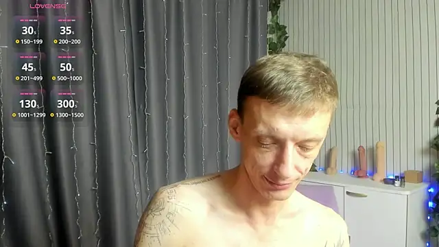 james2inked (Ask my age) - undress me+oil in body