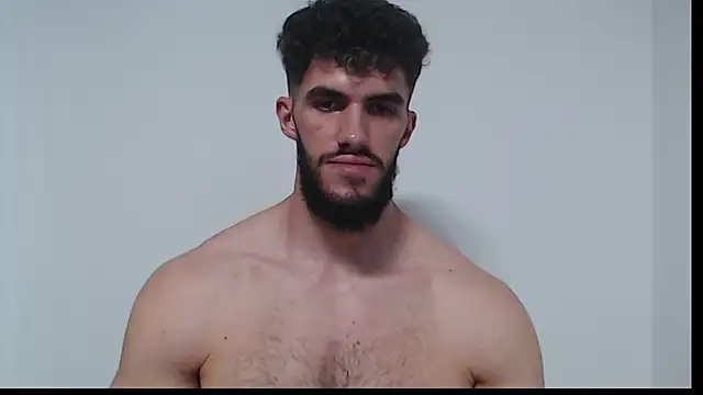 hiddenf live cam on StripChat