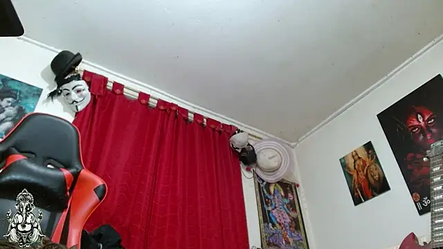 Amanda_Valeska live cam on StripChat