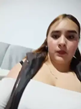 katty_42 (Ask my age) - Nipples clamps
