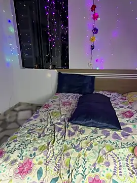 Simone_Miller webcam