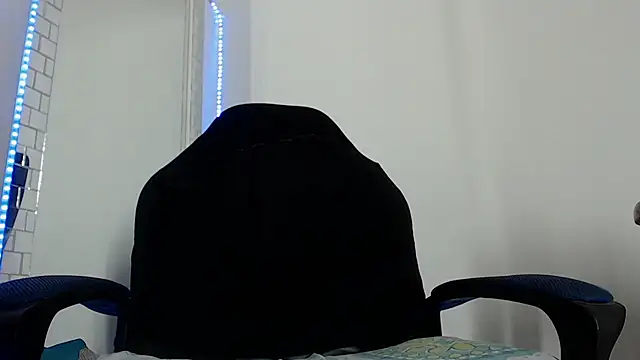 Nash_fit18 live webcam show