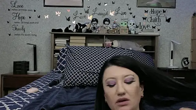 Rayna Live Web Cam Show