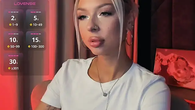 Alaska_Lane live cam on StripChat
