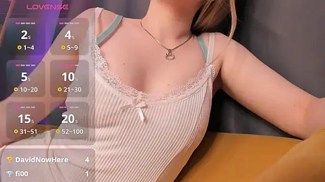 WraithBloom live cam on StripChat