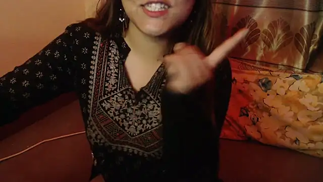queen_angelina live cam on StripChat