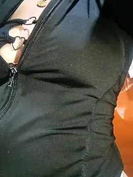 Sol_Scarleett live cam on StripChat