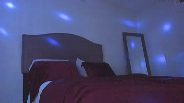 yiauana live cam on StripChat