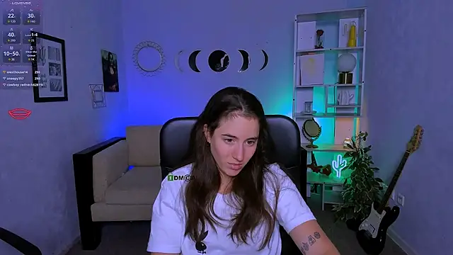 khloebeauty live cam on StripChat