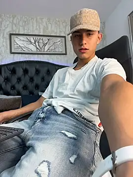 Lander_Cruz's live cam