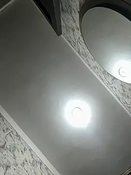 Dark-Luna live cam on StripChat