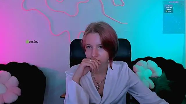 gloria_bubble webcam