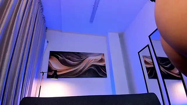 sofiaa_snoww (F teen) - SHOW ASS DOGGY