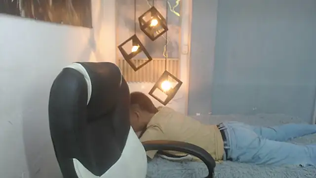 dominantboy4 (M twink) - cum show