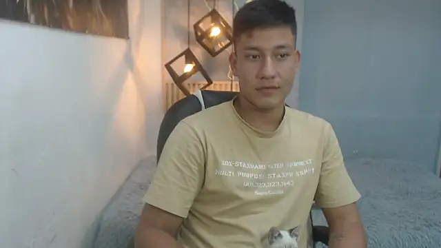 DominantBoy4 webcam