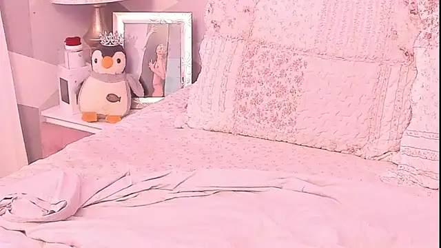 KylieMonnett webcam