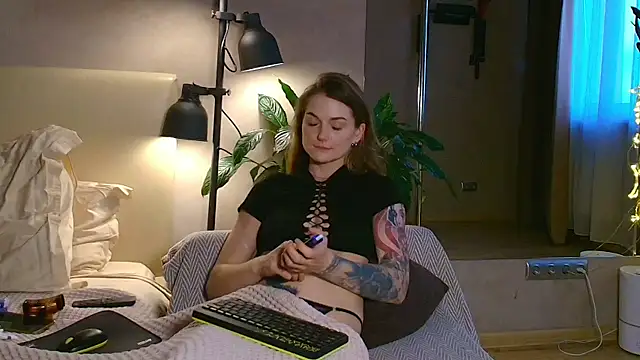 _ice_ba_by live cam on StripChat