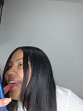 Sasha-rodriguez live cam on StripChat