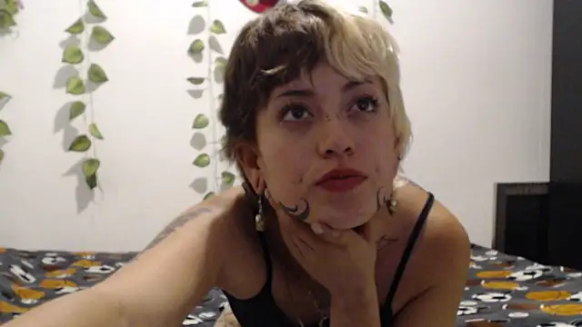 seley222 live cam on StripChat