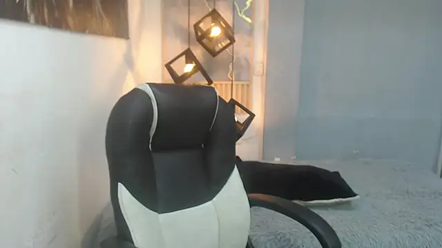 DominantBoy4 webcam