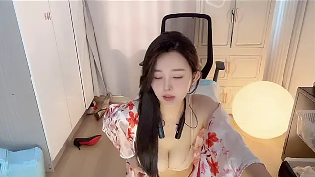 yiyi5588 webcam