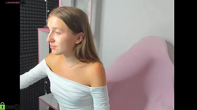 Xenia_paradise live cam on StripChat
