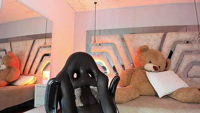 AngelineHeet webcam