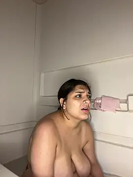 treasurebabii webcam